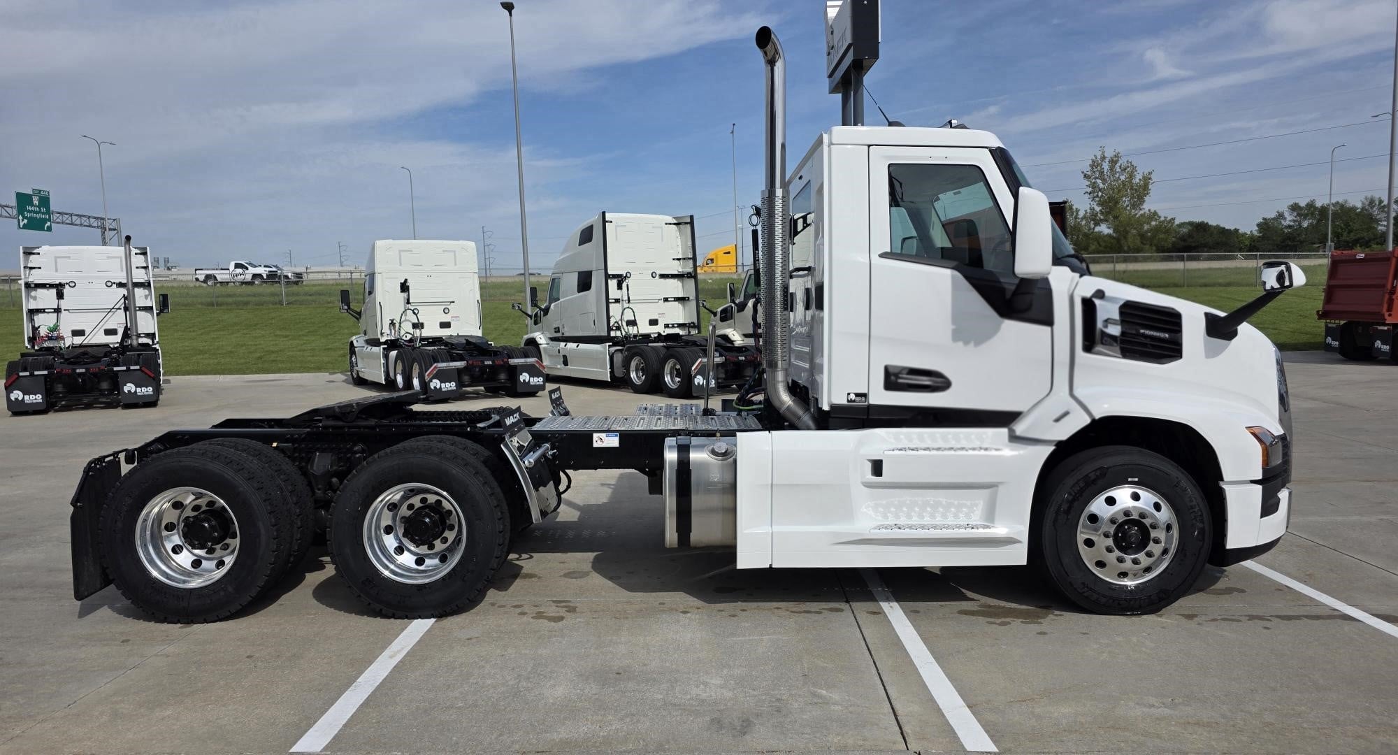 2026 MACK PIONEER 64T - image 6 of 6