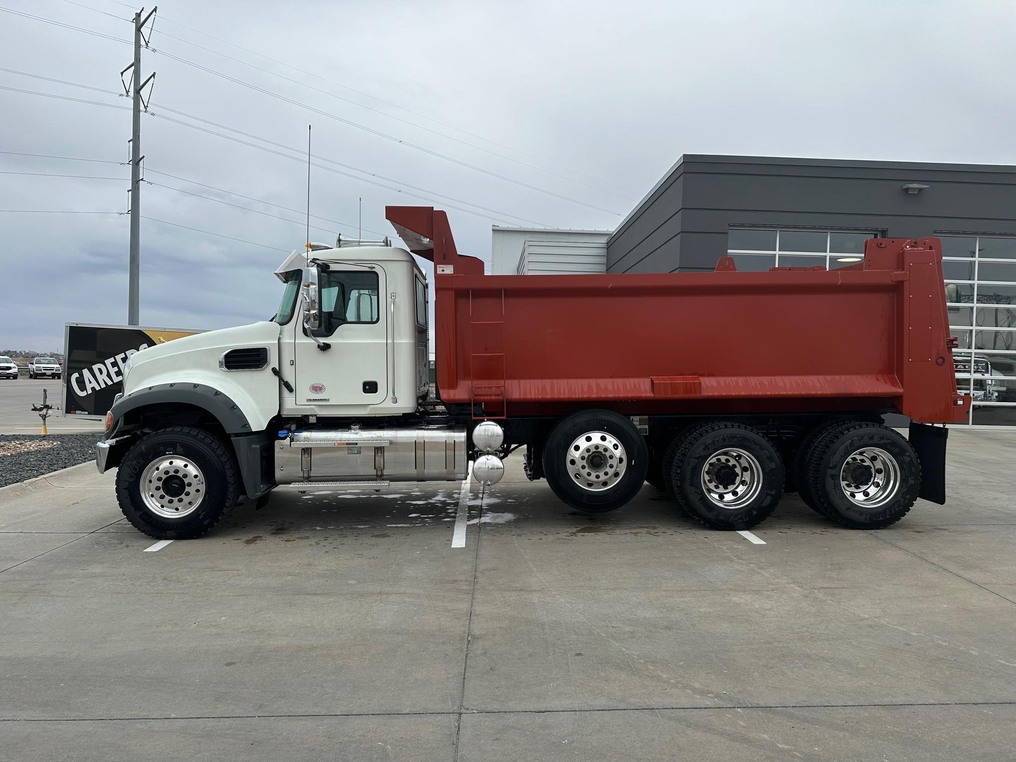 2026 MACK GRANITE 84FR 2026 MACK GRANITE 84FR - image 2 of 6