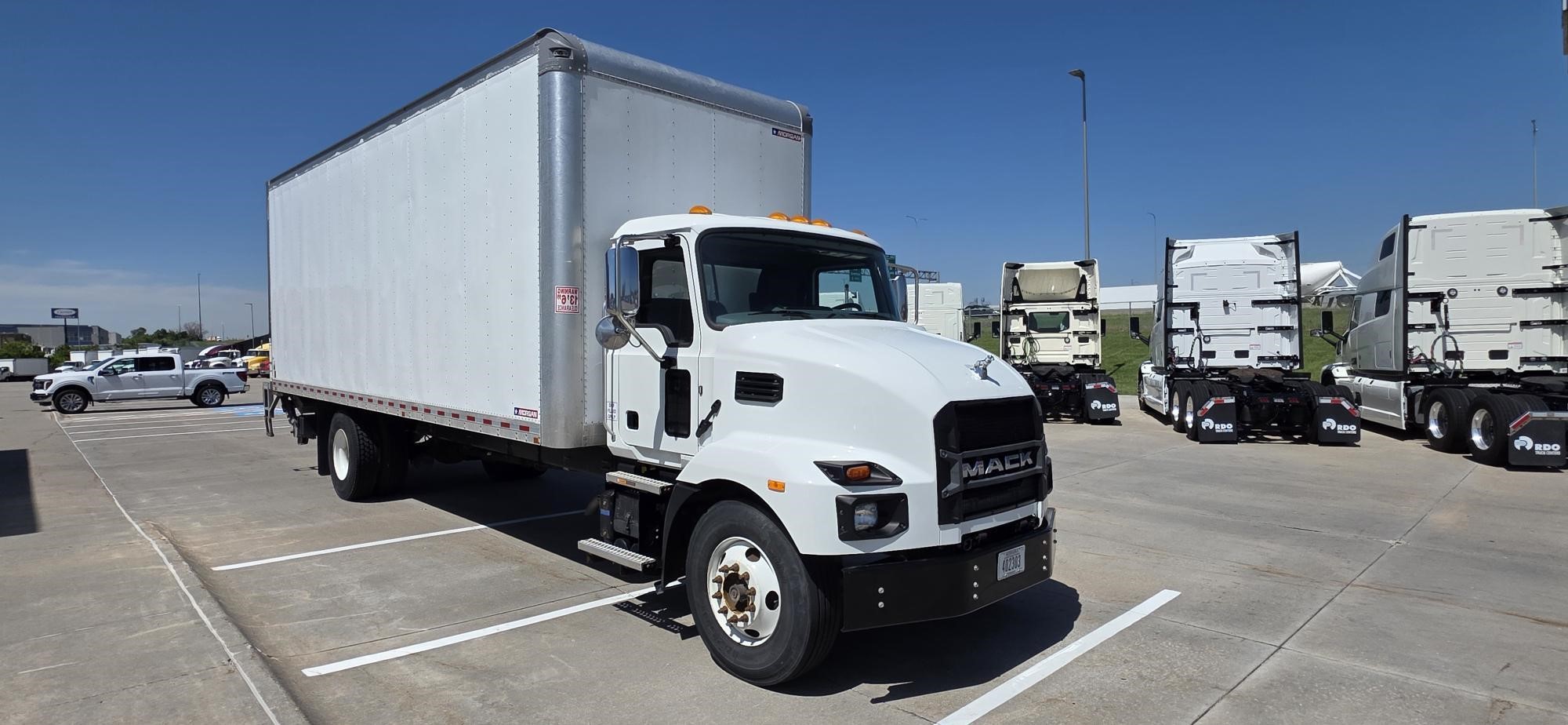 2021 MACK MD6 2021 MACK MD6 - image 1 of 6