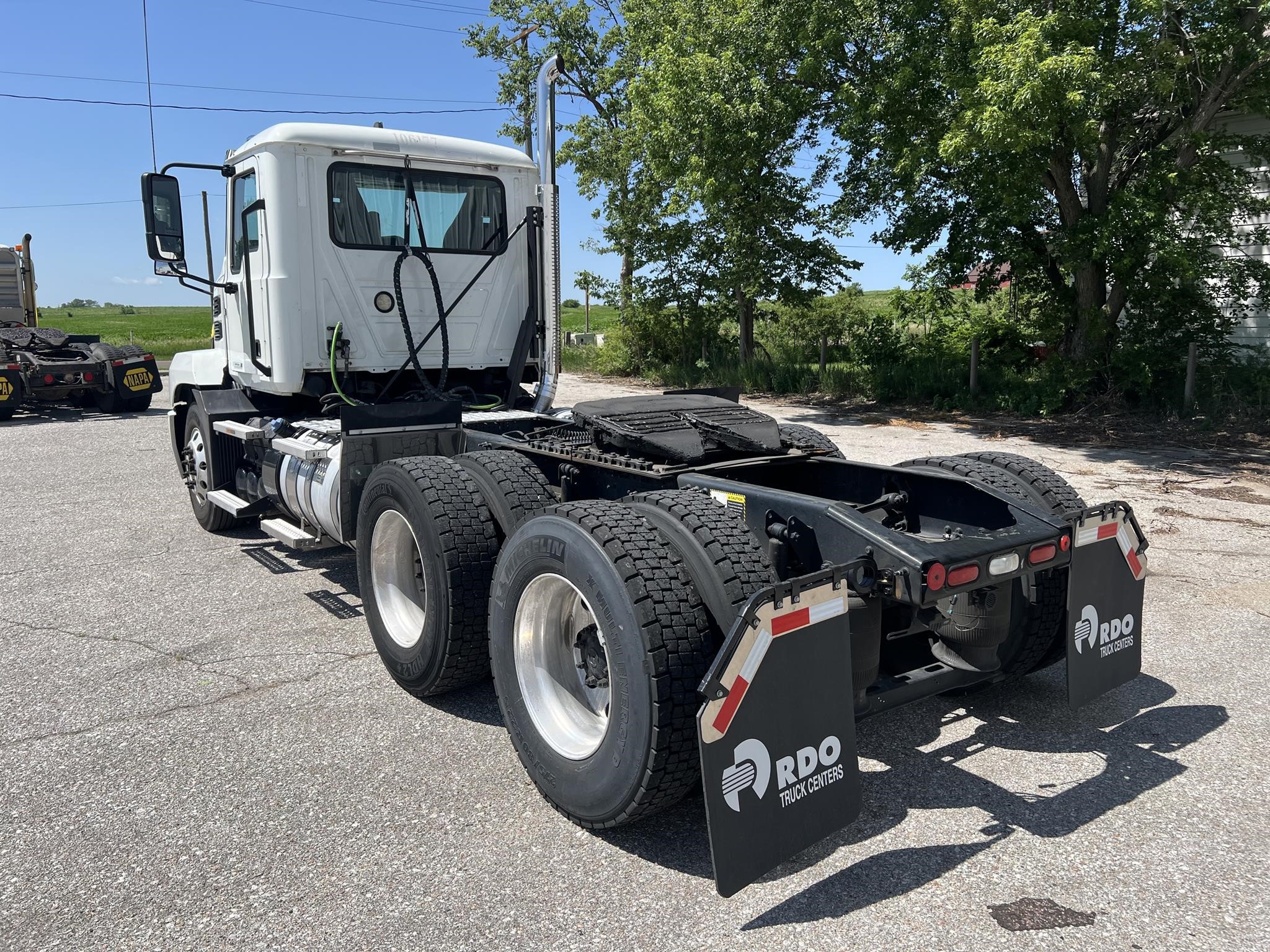 2020 MACK ANTHEM 64T 2020 MACK ANTHEM 64T - image 3 of 6
