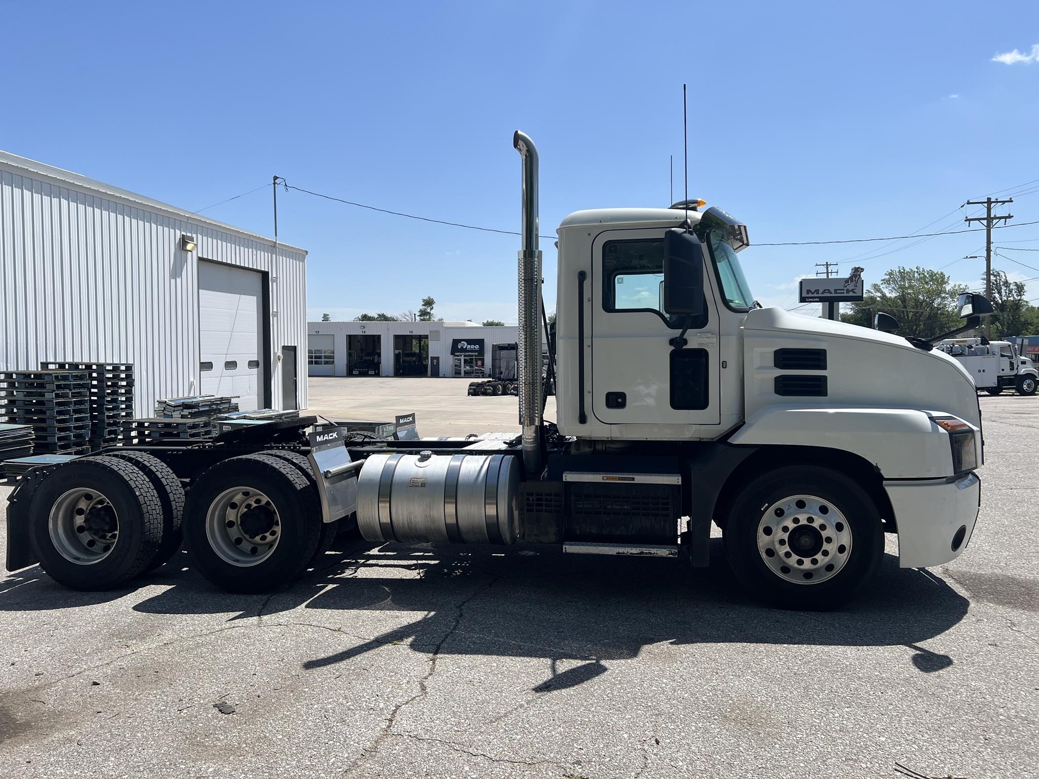 2020 MACK ANTHEM 64T 2020 MACK ANTHEM 64T - image 6 of 6