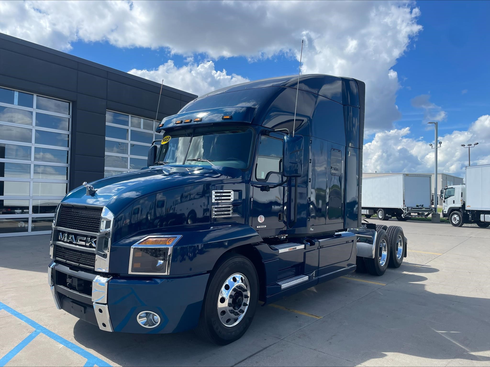 2023 MACK ANTHEM 64T 2023 MACK ANTHEM 64T - image 1 of 6