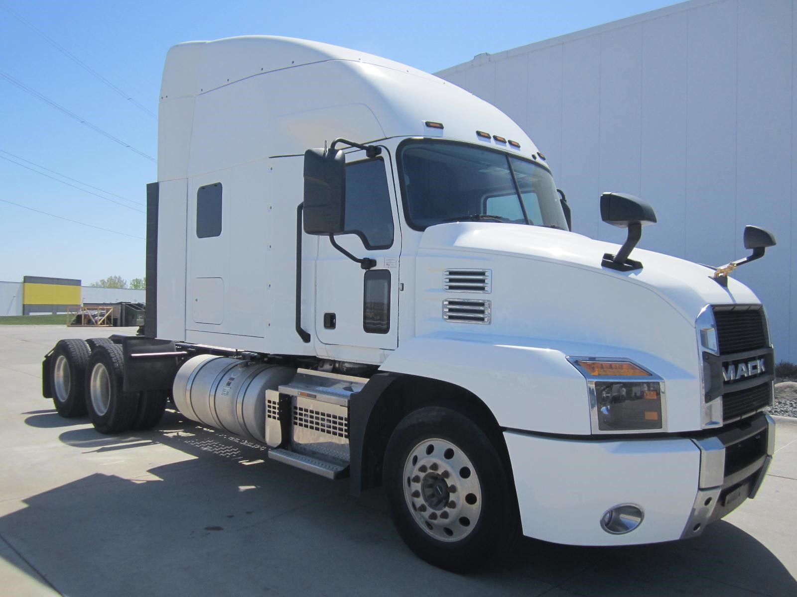 2021 MACK ANTHEM 64T 2021 MACK ANTHEM 64T - image 3 of 6