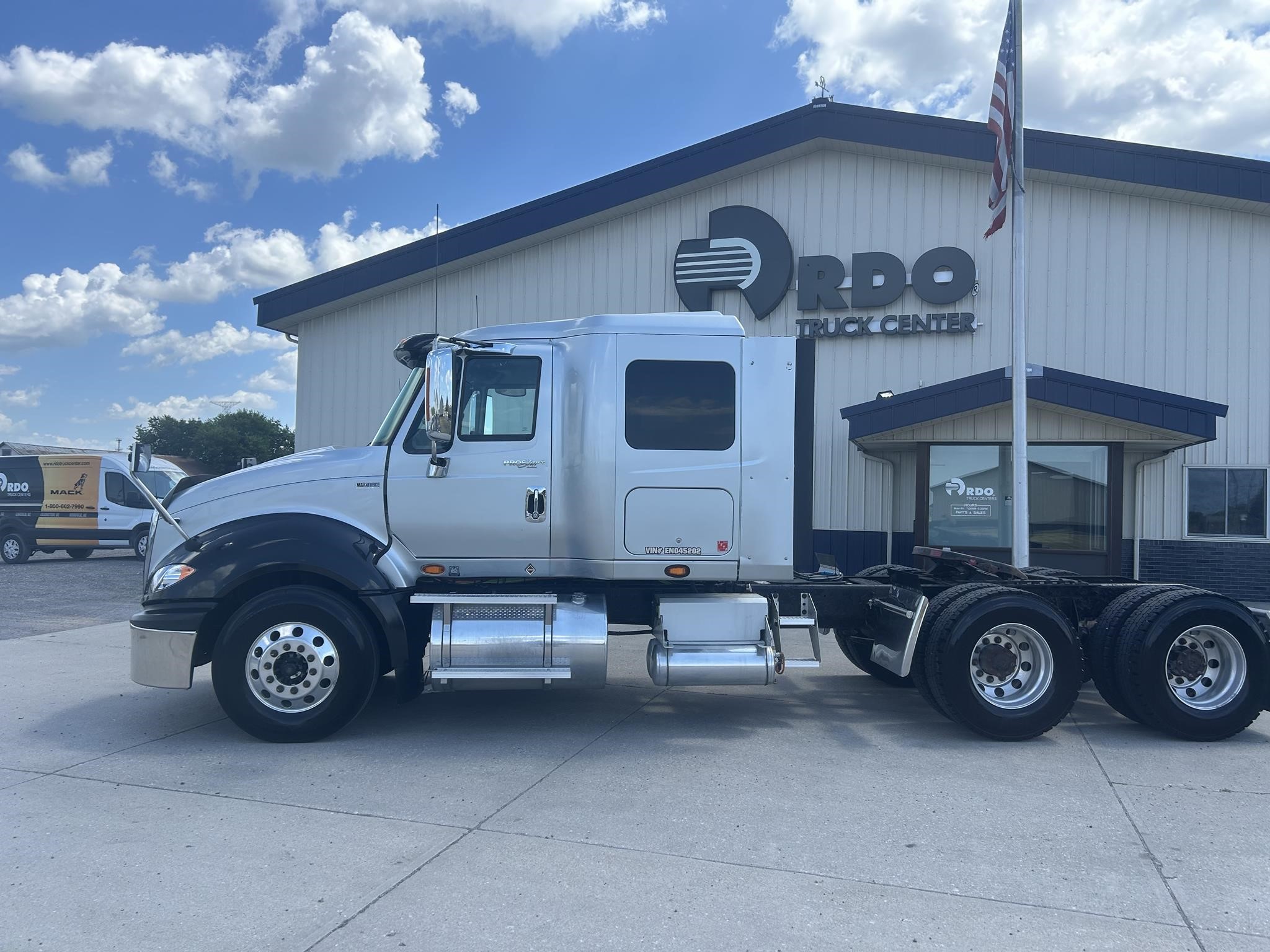 2014 INTERNATIONAL PROSTAR 2014 INTERNATIONAL PROSTAR - image 2 of 6