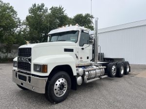 2027 MACK PINNACLE 84T 11035272241