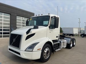 2020 VOLVO VNR64T300 11036941423