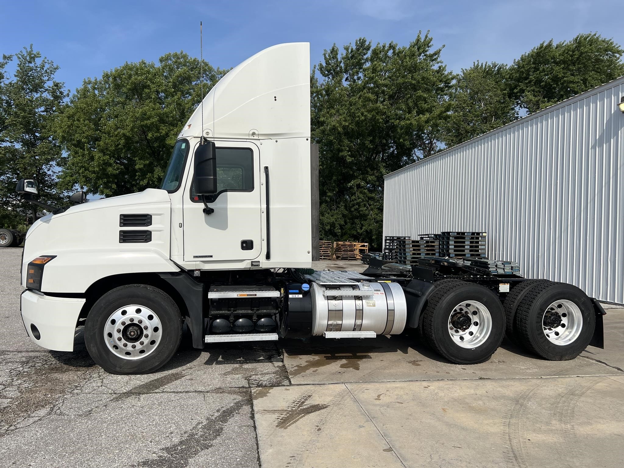 2020 MACK ANTHEM 64T 2020 MACK ANTHEM 64T - image 2 of 6