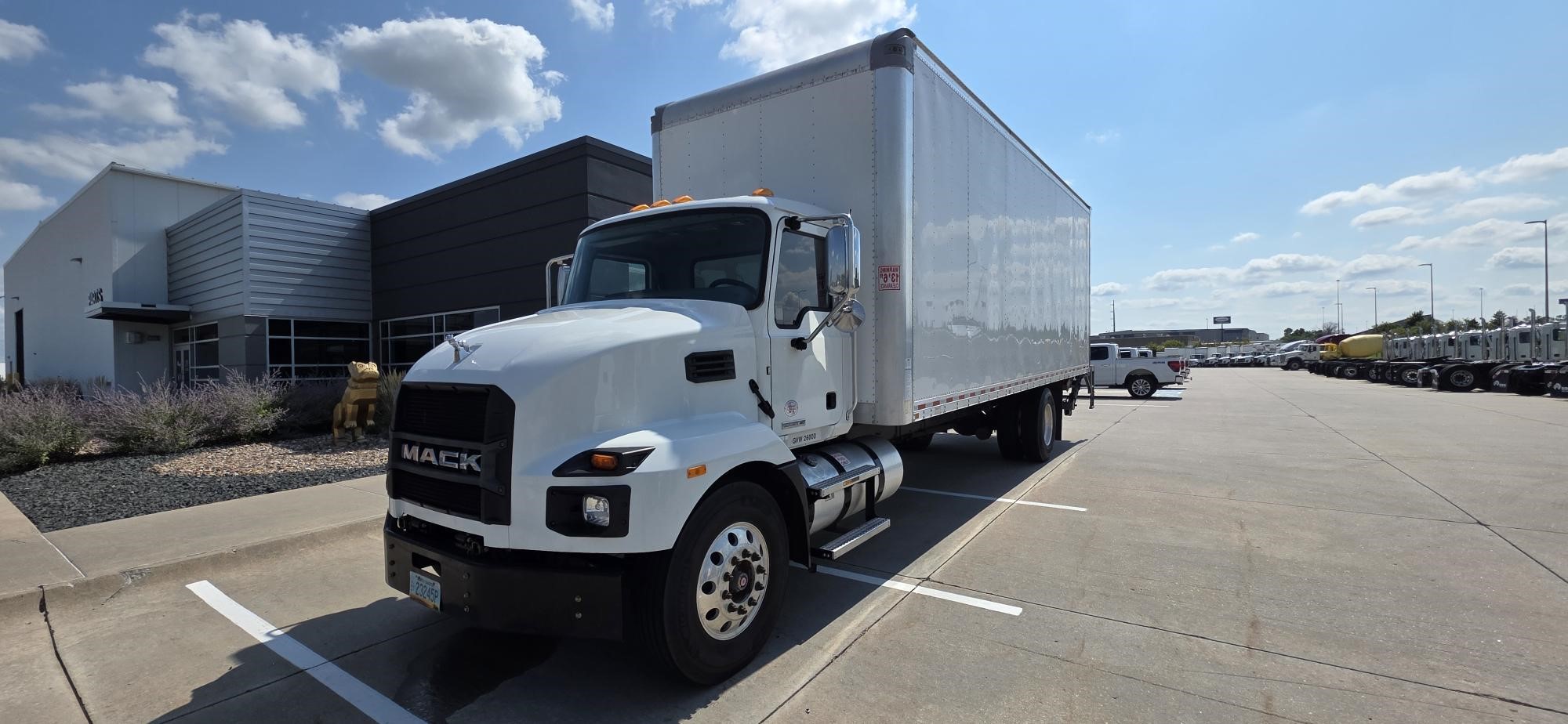 2021 Mack MD