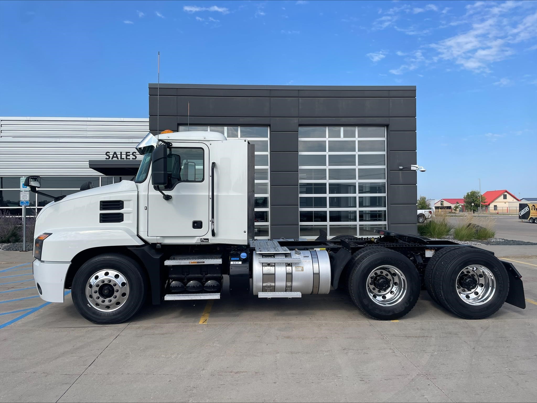 2020 MACK ANTHEM 64T 2020 MACK ANTHEM 64T - image 2 of 6