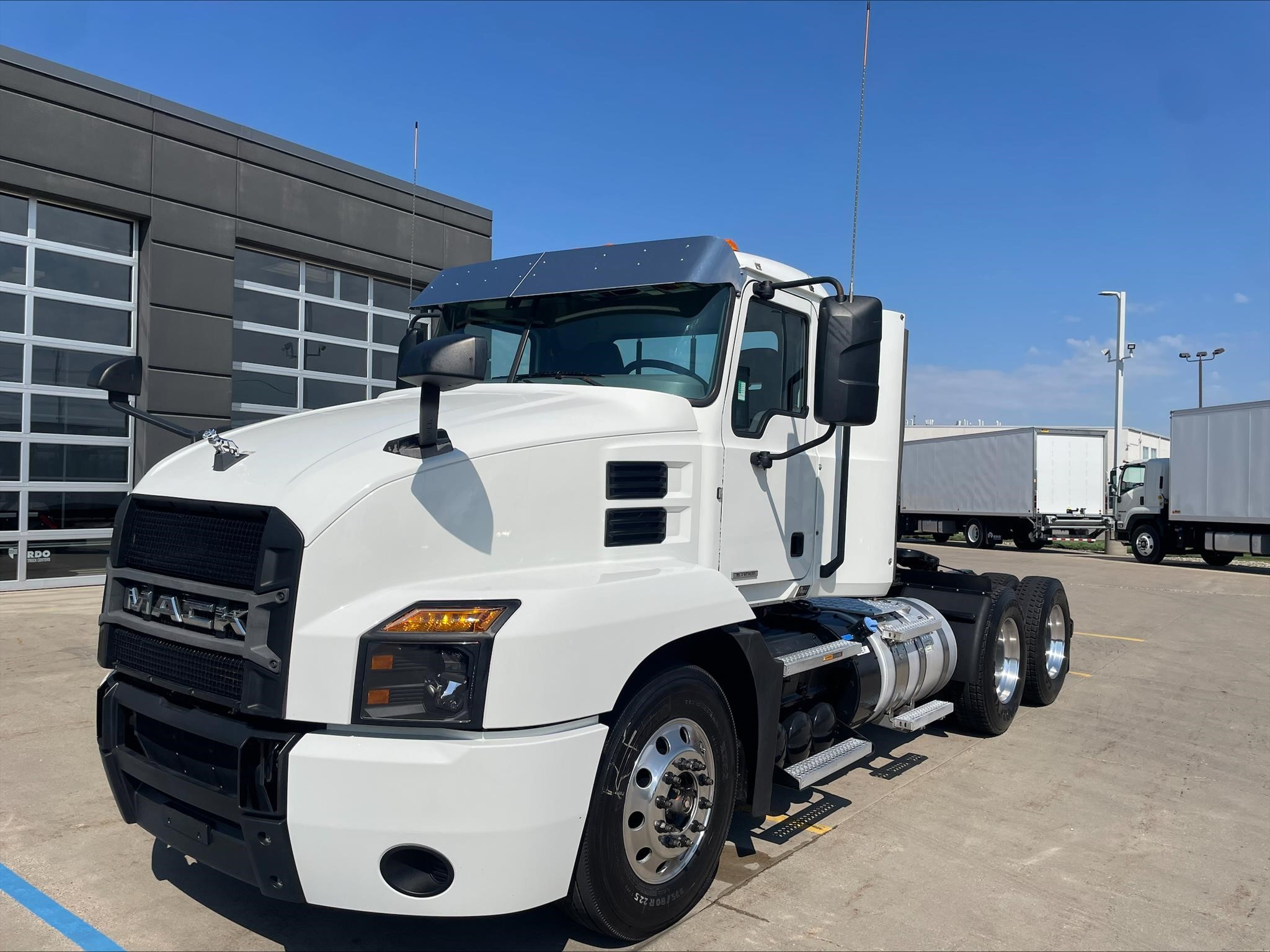 2020 MACK ANTHEM 64T 2020 MACK ANTHEM 64T - image 1 of 6