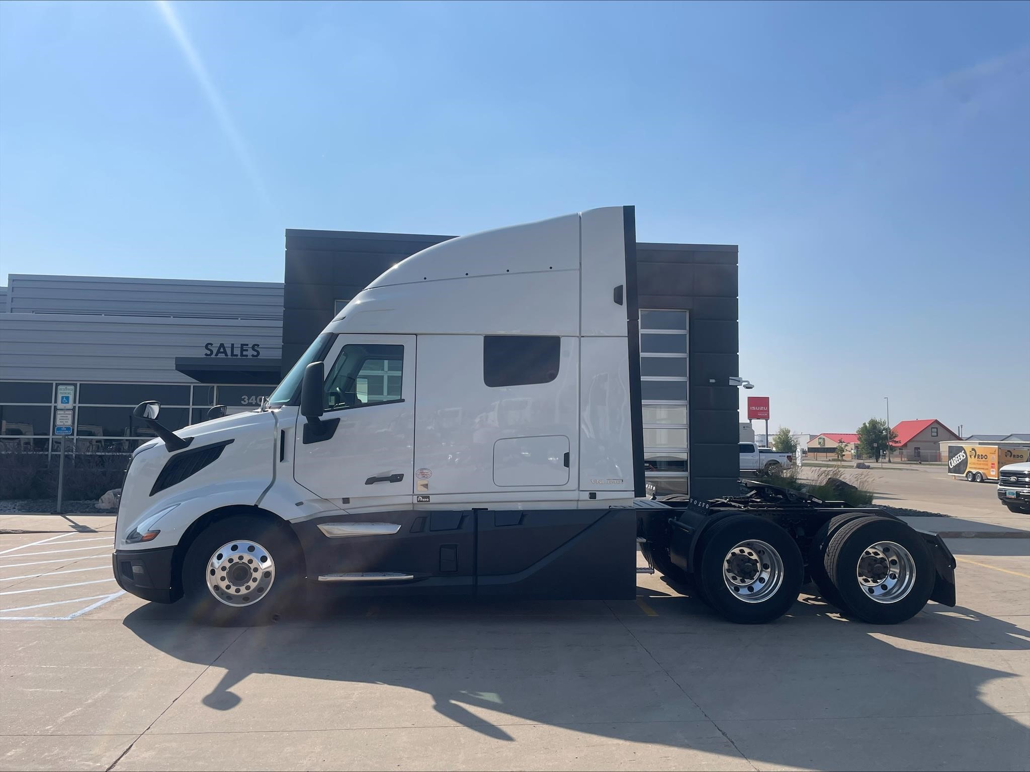 2026 Volvo — photo 2