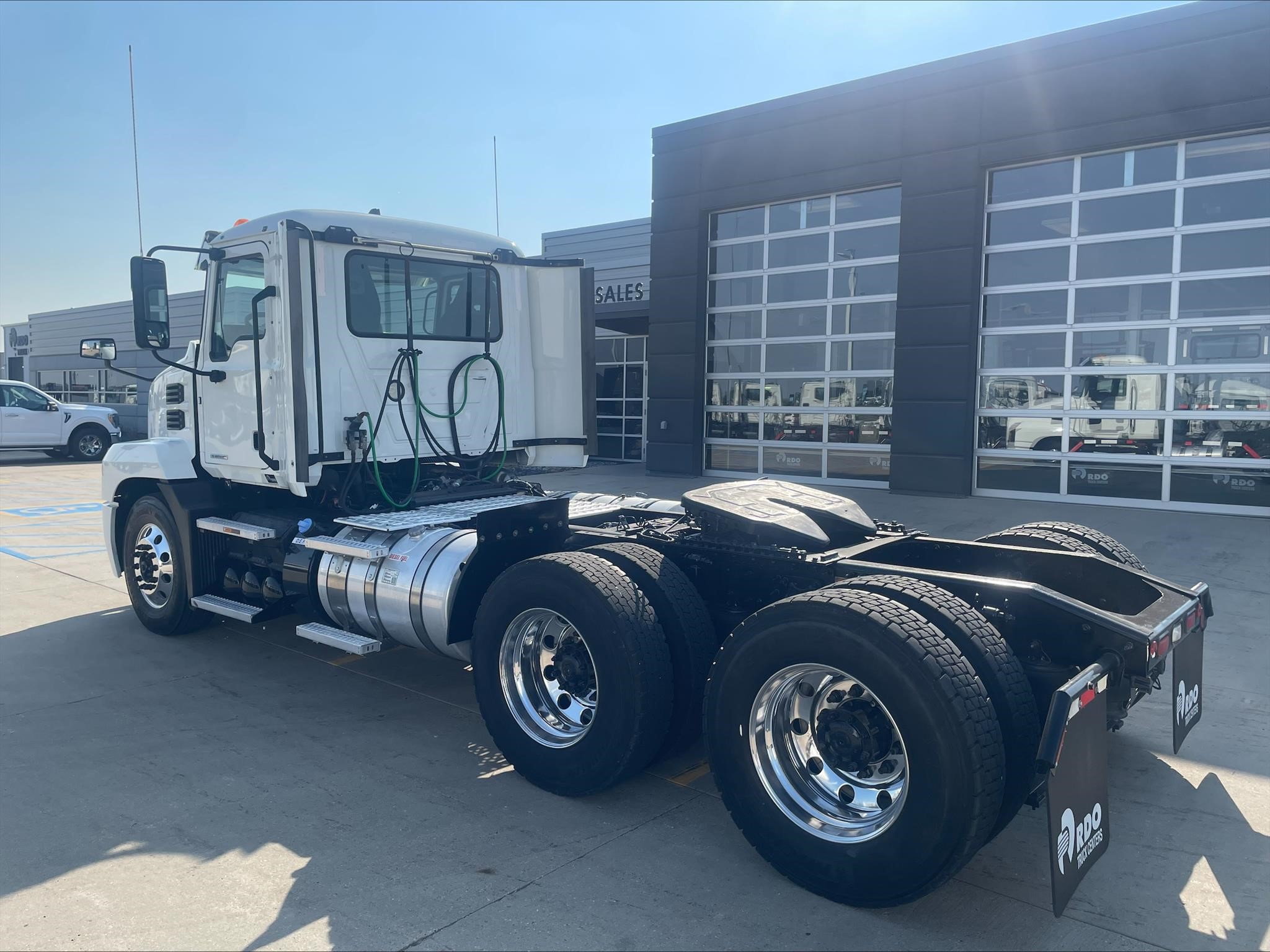 2020 MACK ANTHEM 64T 2020 MACK ANTHEM 64T - image 3 of 6