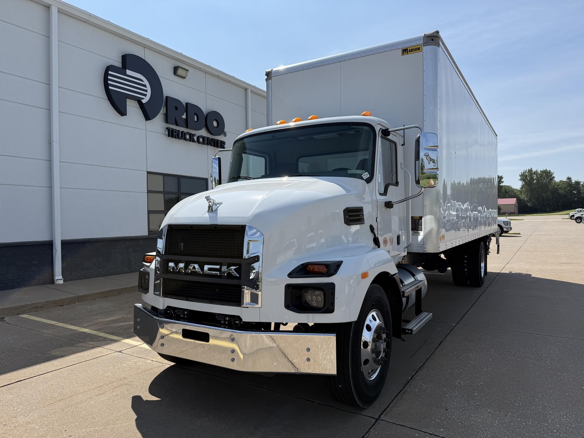 2026 MACK MD6 2026 MACK MD6 - image 1 of 6