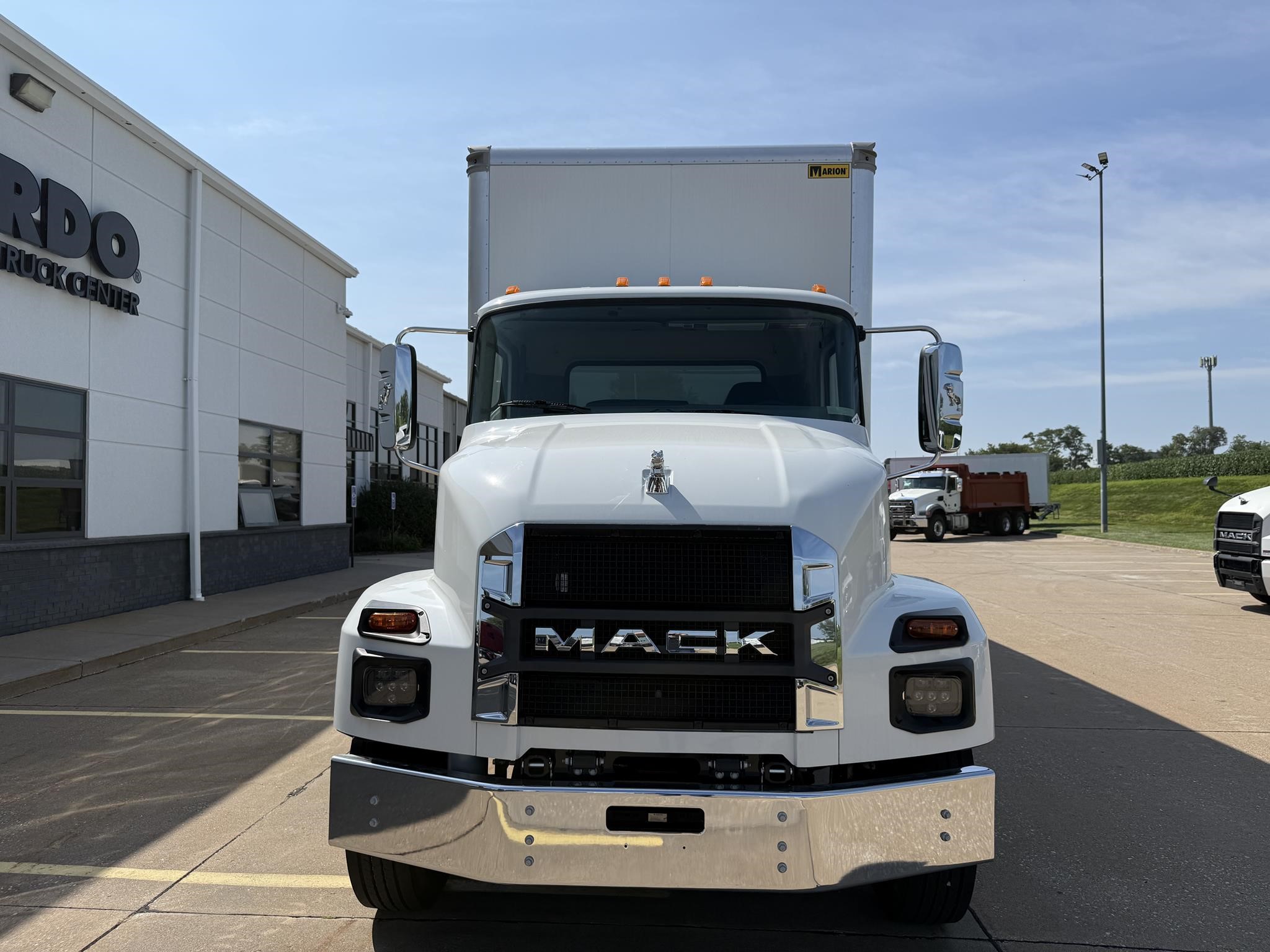 2026 MACK MD6 2026 MACK MD6 - image 2 of 6
