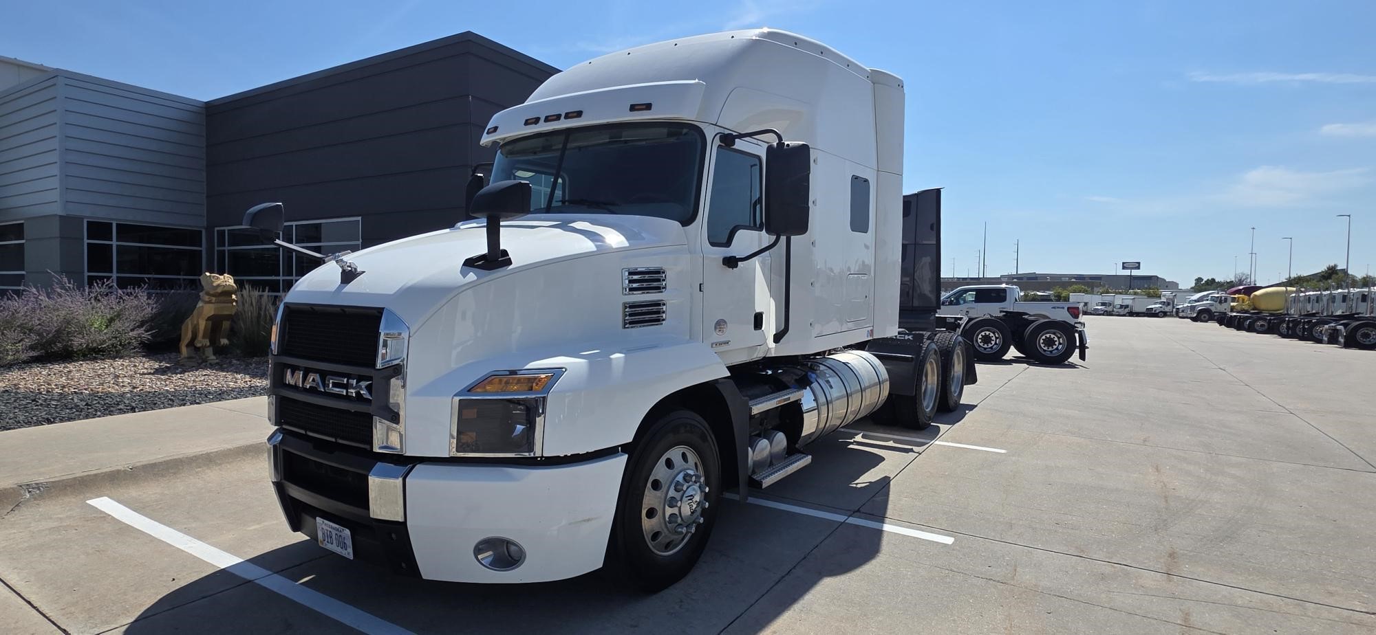 2019 MACK ANTHEM 64T 2019 MACK ANTHEM 64T - image 1 of 6