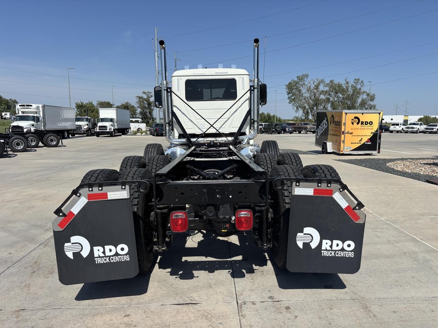 2027 MACK PINNACLE 64R 2027 MACK PINNACLE 64R - image 4 of 6