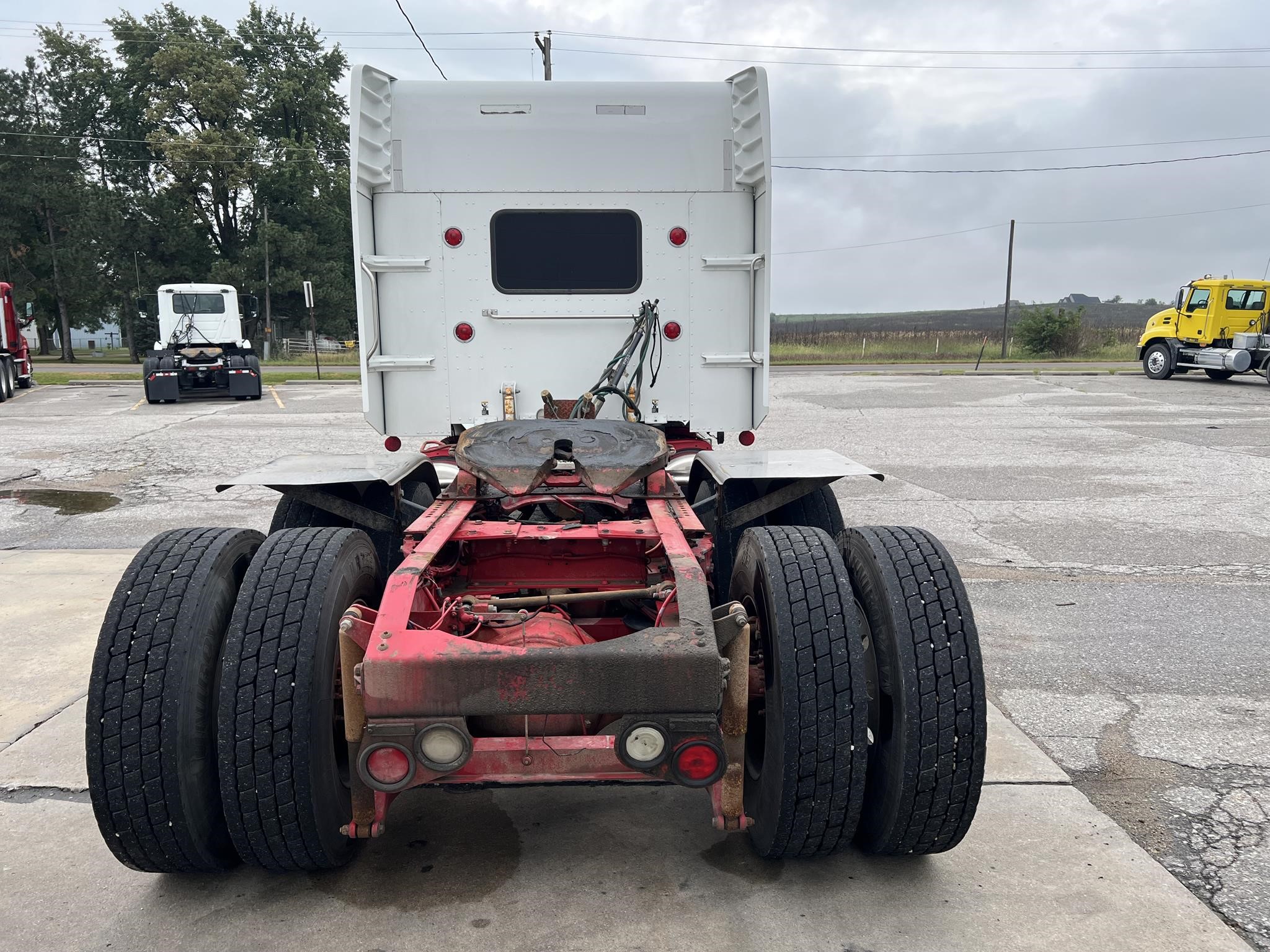 2014 PETERBILT 389 2014 PETERBILT 389 - image 4 of 6