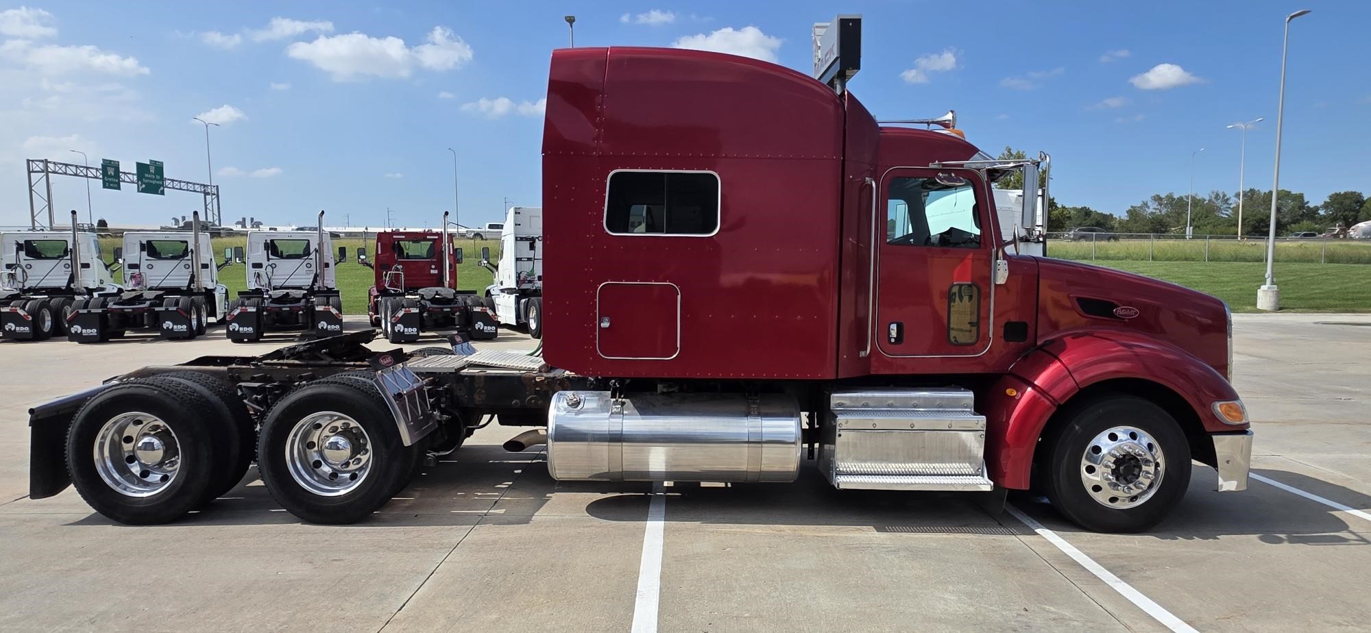 2013 PETERBILT 386 2013 PETERBILT 386 - image 6 of 6