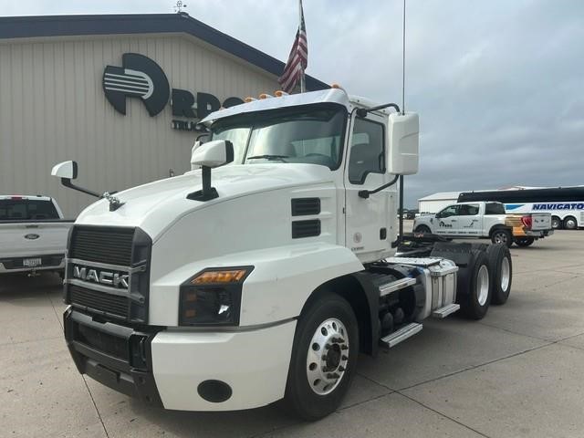 2020 MACK ANTHEM 64T 2020 MACK ANTHEM 64T - image 1 of 6
