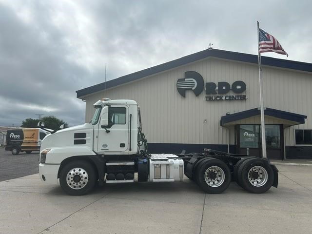 2020 MACK ANTHEM 64T 2020 MACK ANTHEM 64T - image 2 of 6