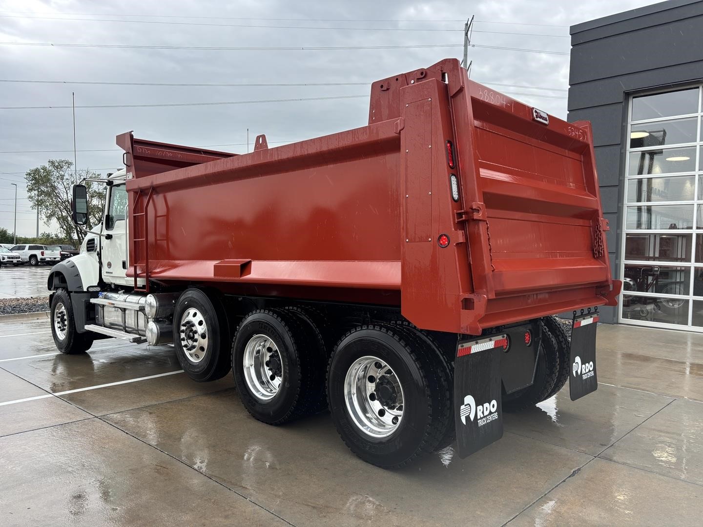 2027 MACK GRANITE 84FR 2027 MACK GRANITE 84FR - image 3 of 6