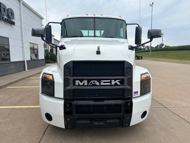 2020 MACK ANTHEM 64T 2020 MACK ANTHEM 64T - image 3 of 6