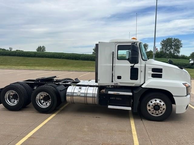2020 MACK ANTHEM 64T 2020 MACK ANTHEM 64T - image 5 of 6