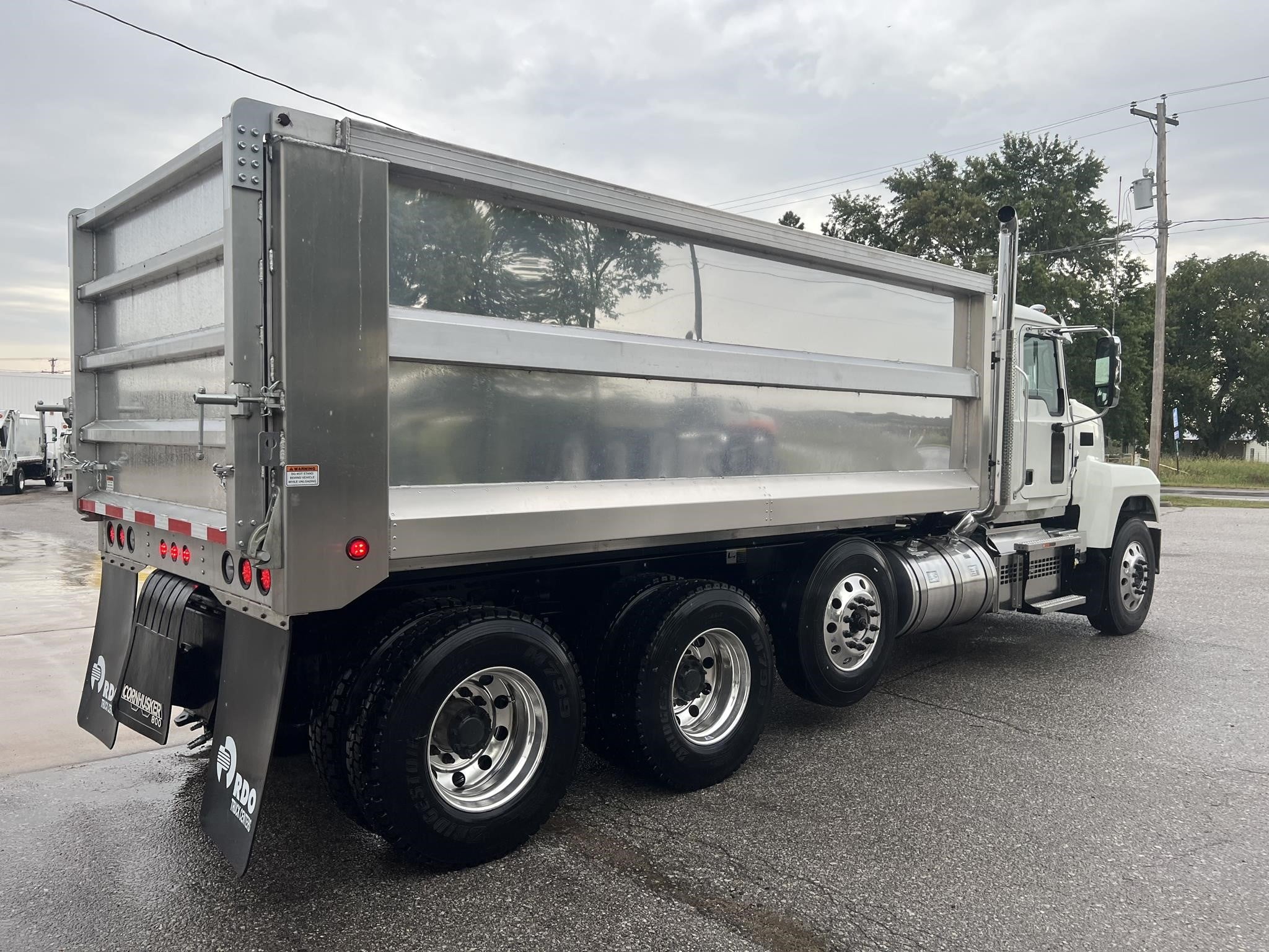 2027 MACK PINNACLE 84R 2027 MACK PINNACLE 84R - image 5 of 6