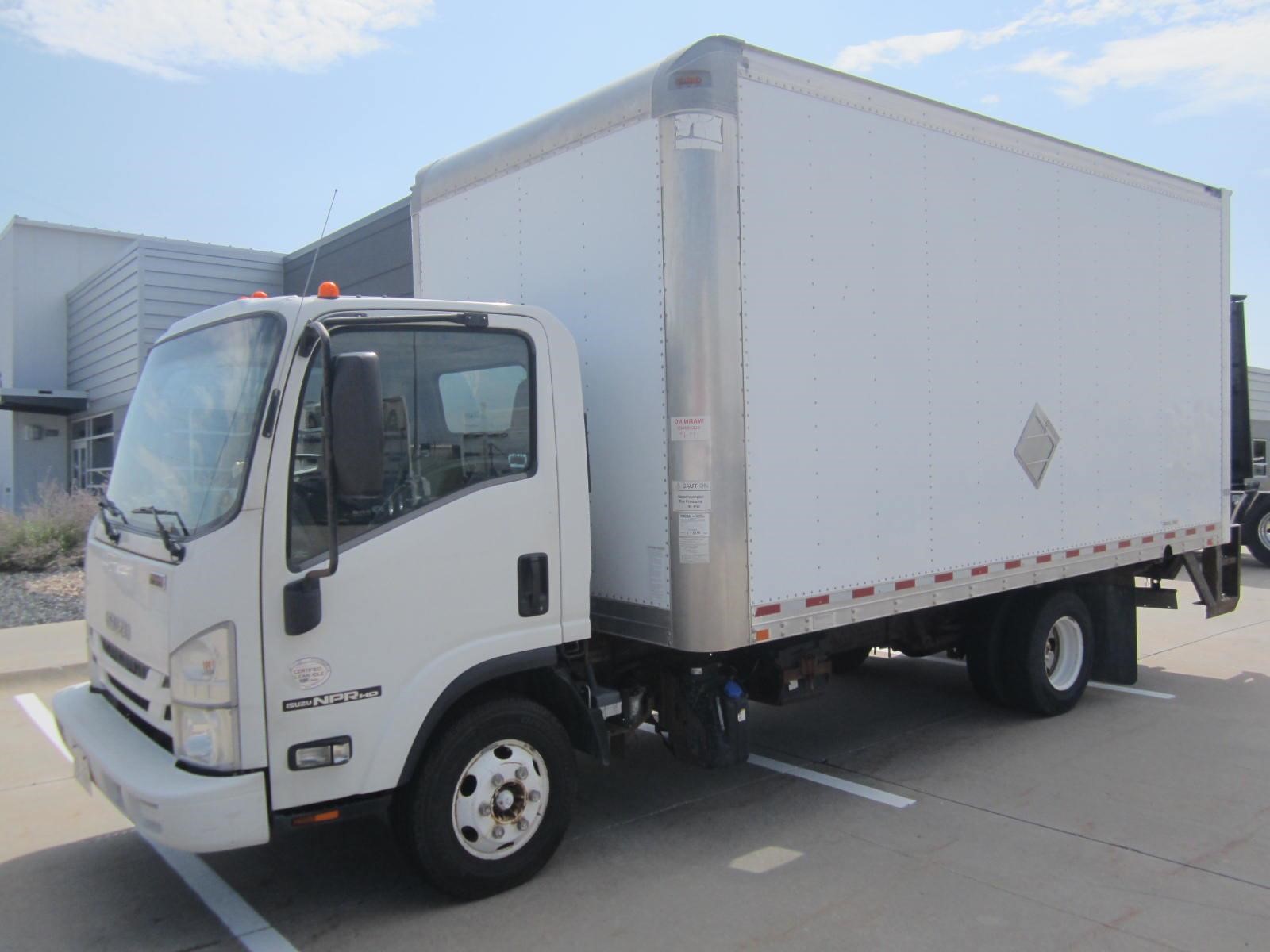 2017 ISUZU NPR HD 2017 ISUZU NPR HD - image 1 of 6