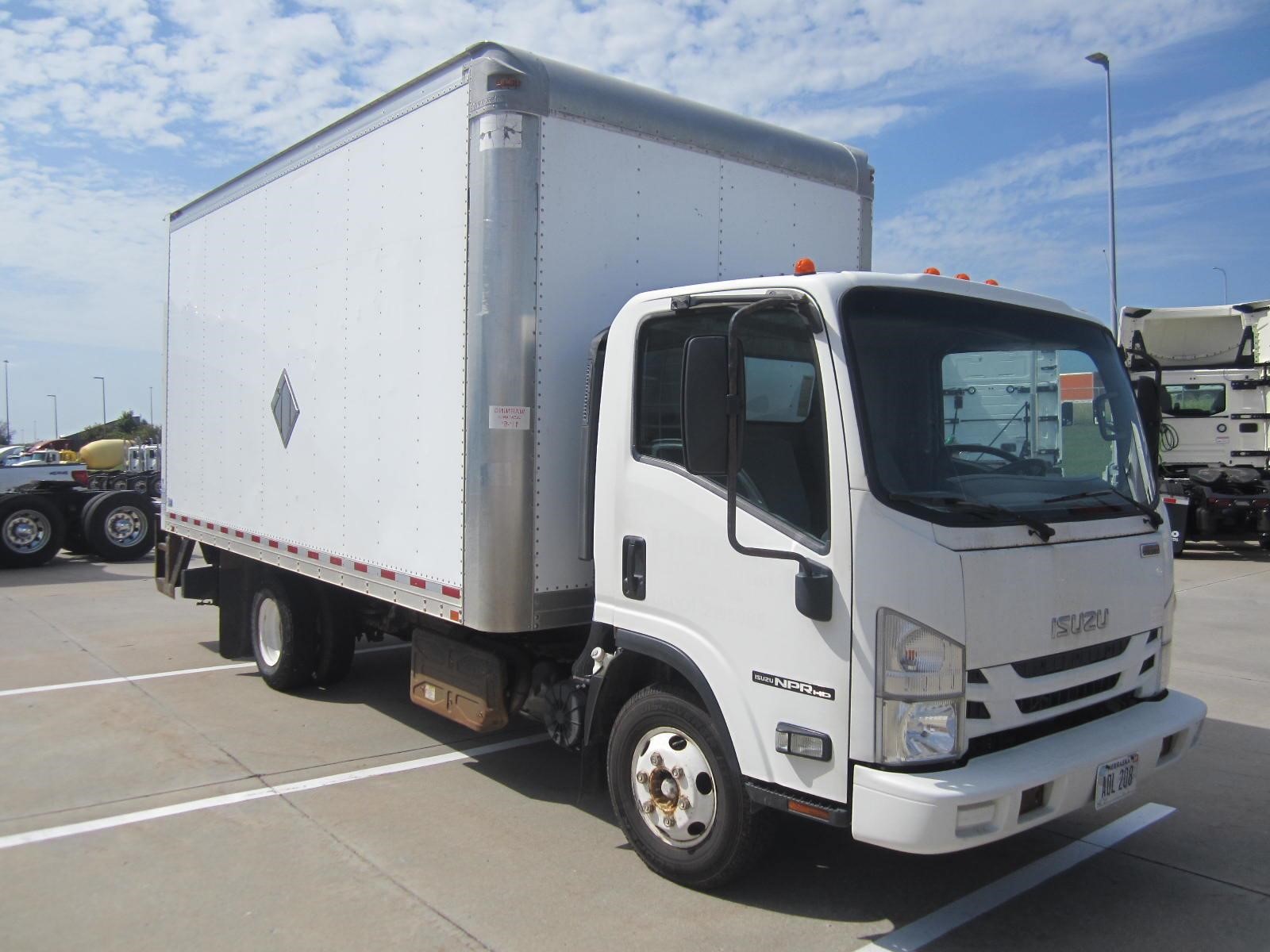 2017 ISUZU NPR HD 2017 ISUZU NPR HD - image 4 of 6