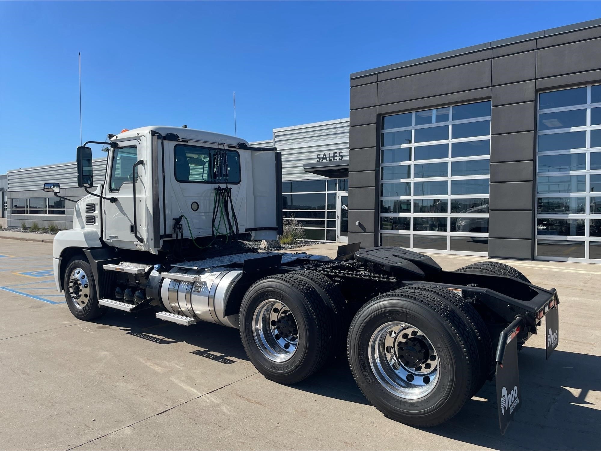 2020 MACK ANTHEM 64T - image 3 of 6