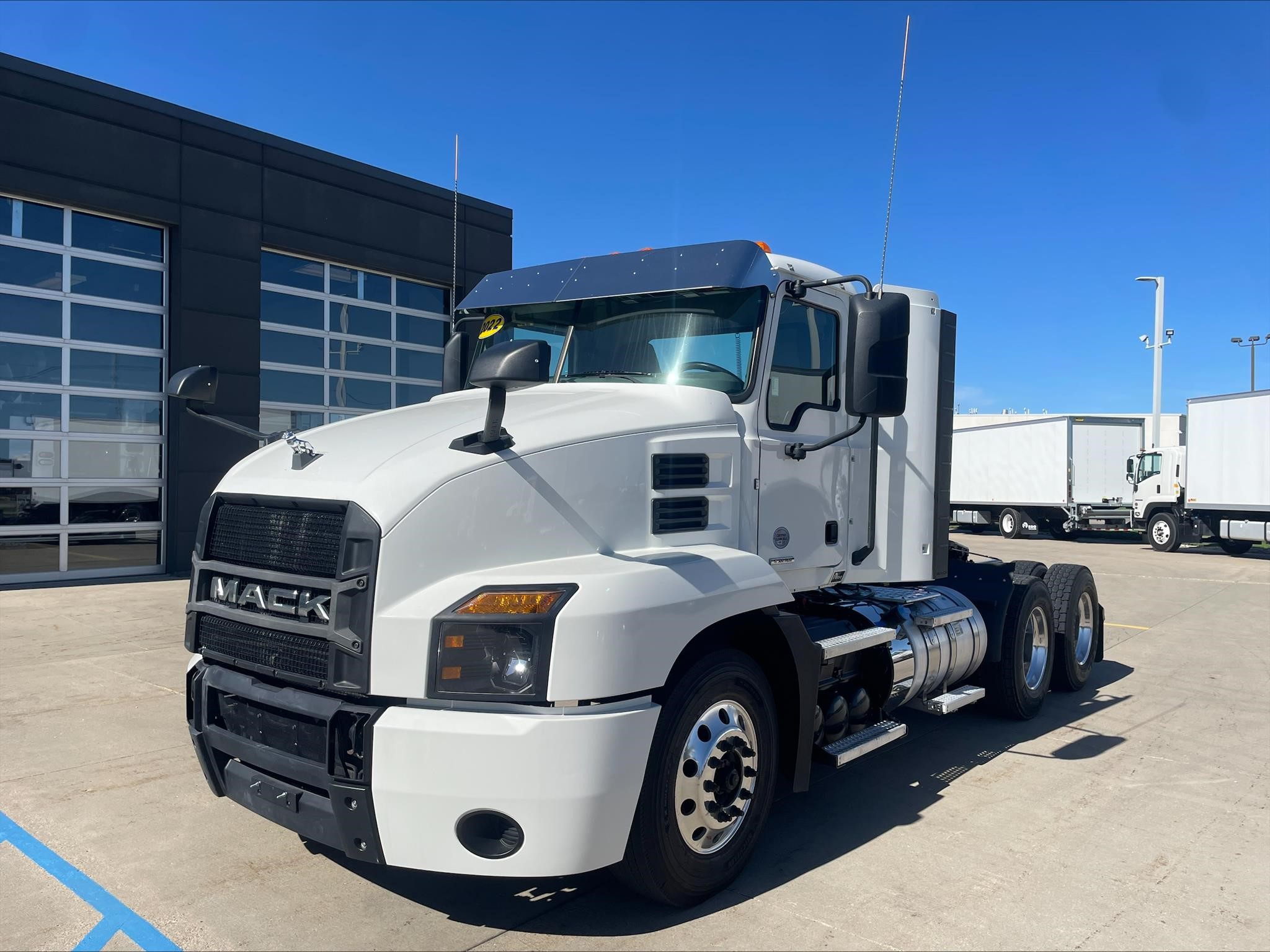 2022 MACK ANTHEM 64T - image 1 of 6