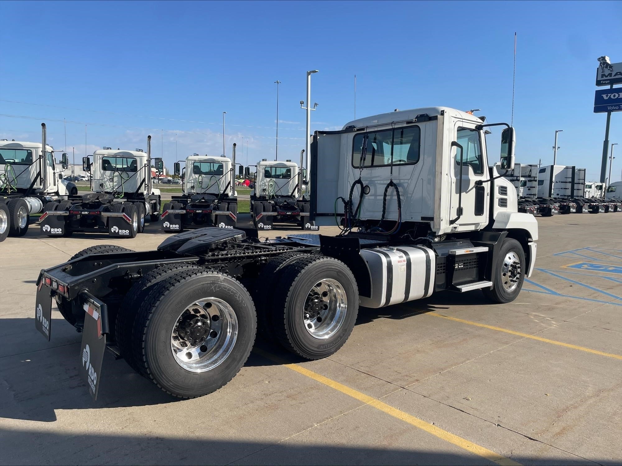 2020 MACK ANTHEM 64T 2020 MACK ANTHEM 64T - image 5 of 6