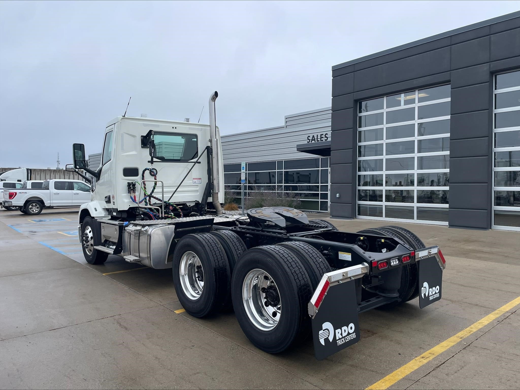 2027 MACK ANTHEM 64T 2027 MACK ANTHEM 64T - image 3 of 6