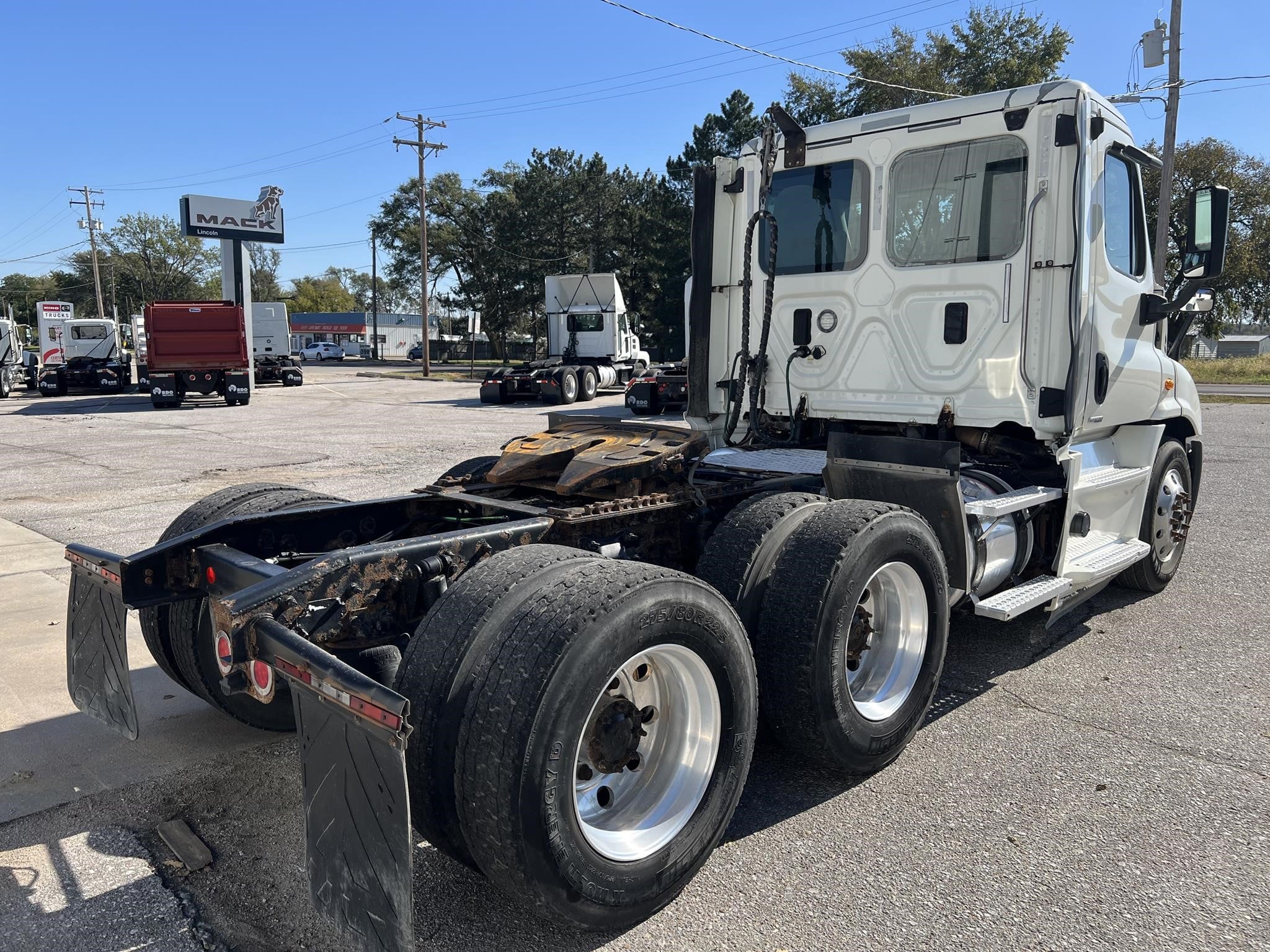 2017 Freightliner Cascadia — photo 5